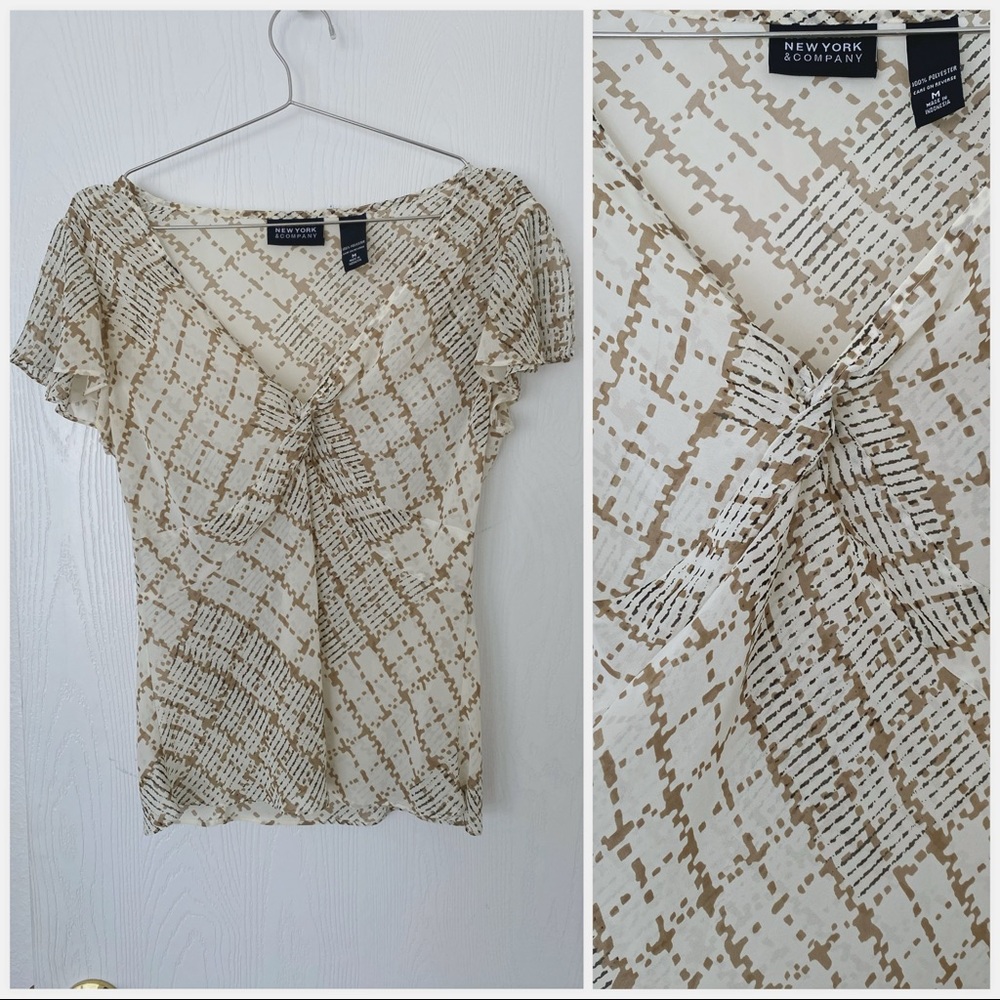 Lightweight Sheer Patterned Blouse - image 6